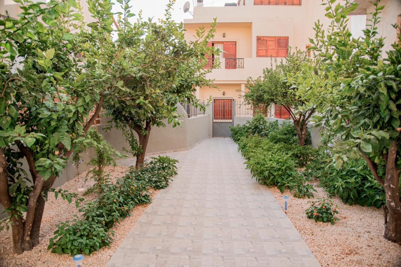 הרקליון Athina Secret Apartments Adults Only מראה חיצוני תמונה